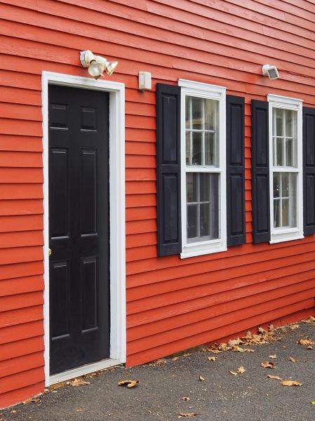 Cost of Red Vinyl Siding Installation in Portland